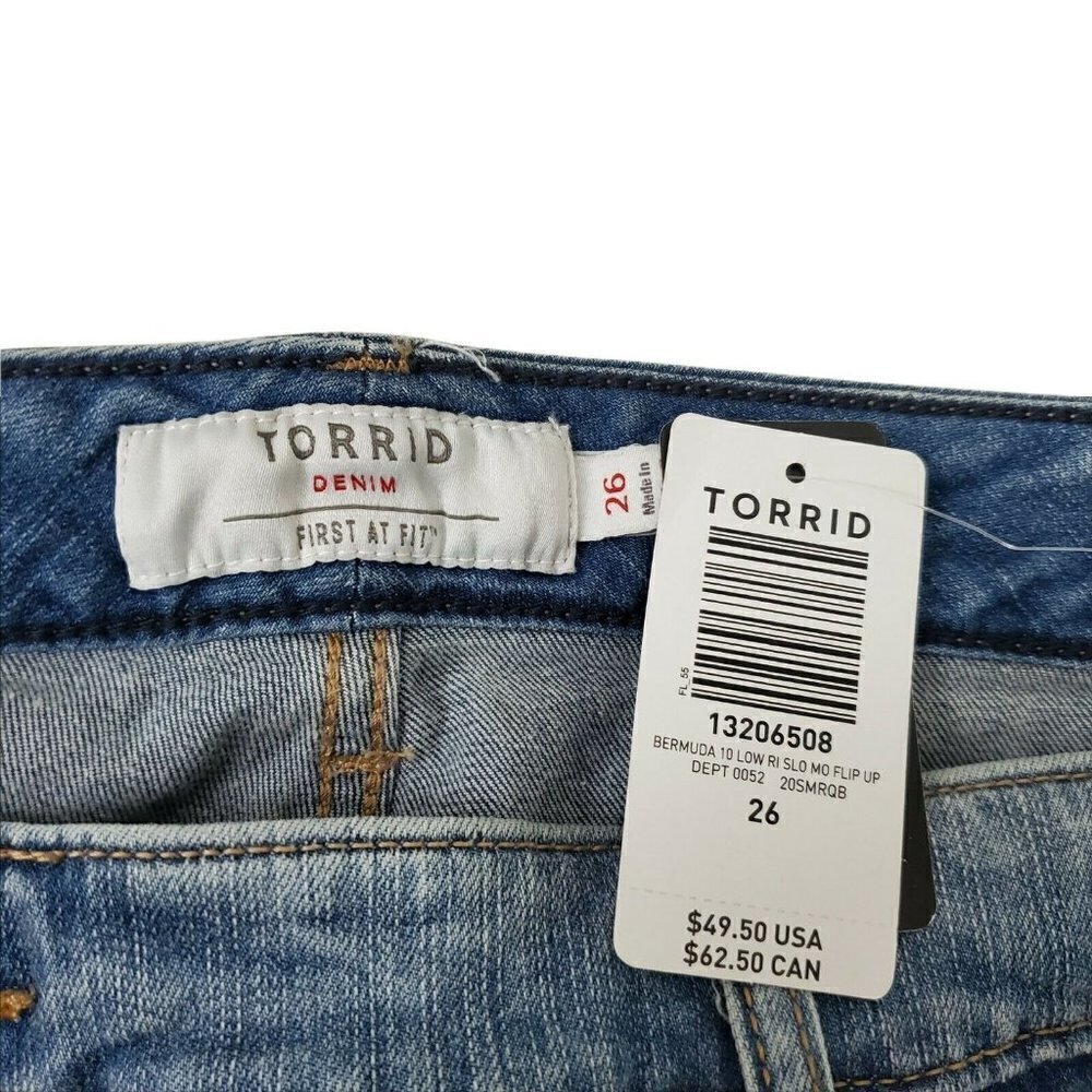 Torrid Boyfriend Bermuda Shorts 10" Vintage Stretch Low Rise Medium Wash NWT - Picture 5 of 9